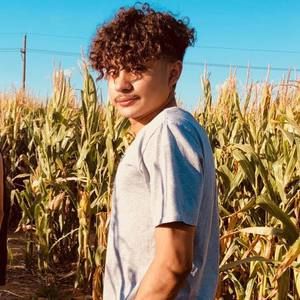 Meet your Posher, Aaron